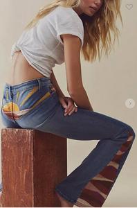 Flared Jeans – Casual Chic Denim