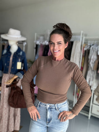 SLEEK STYLISH TOP