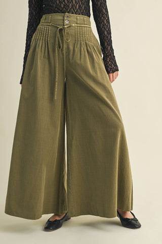 The Pintuck Power Pant