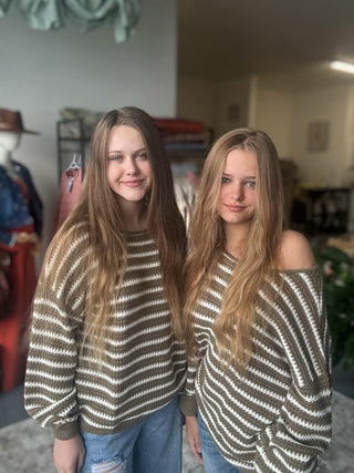 RELAXED STRIPED SWEATER