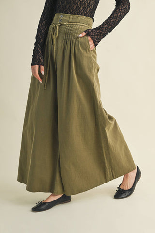 The Pintuck Power Pant