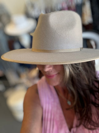 BILLIE HAT