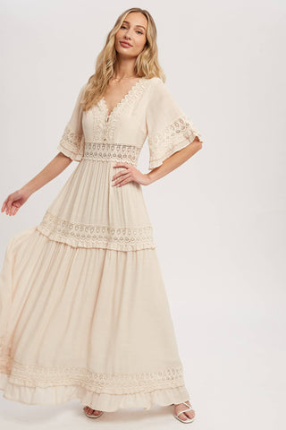 Elegant Lace Maxi Dress with Short Sleeves