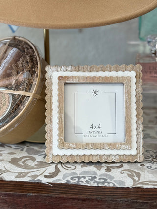 Scallop Wood Frame Photo 4x4 Photo