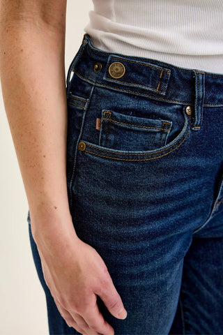 Judy Blue Petite High-Waist Retro Wide-Leg Jeans in Dark Wash