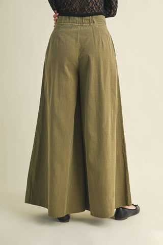 The Pintuck Power Pant