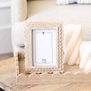 6x8 wood scallop photo frame (4x6)Photo